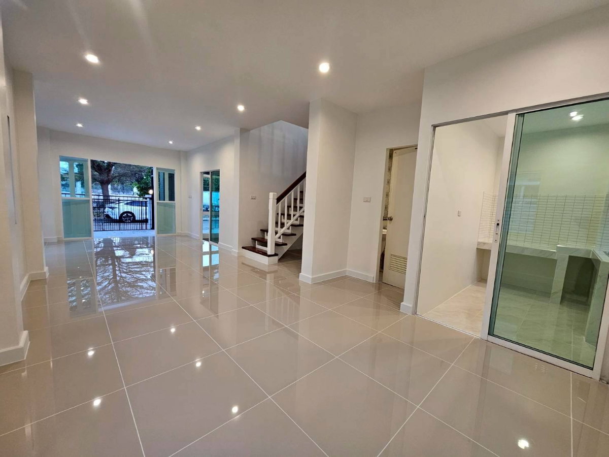รูป ขายบ้านเดี่ยวมณีรินทร์เลคแอนด์พาร์ค 345 เนื้อที่ 51.9 ตร.ว. โครงการหรู Property Perfect หน้าบ้านไม่ชนใคร ฟรีโอน - รูปที่ 10/19