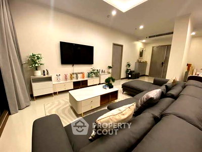 Condos for rent : 3-BR Condo at Supalai Oriental Sukhumvit 39 near MRT Phetchaburi (ID 2932996)