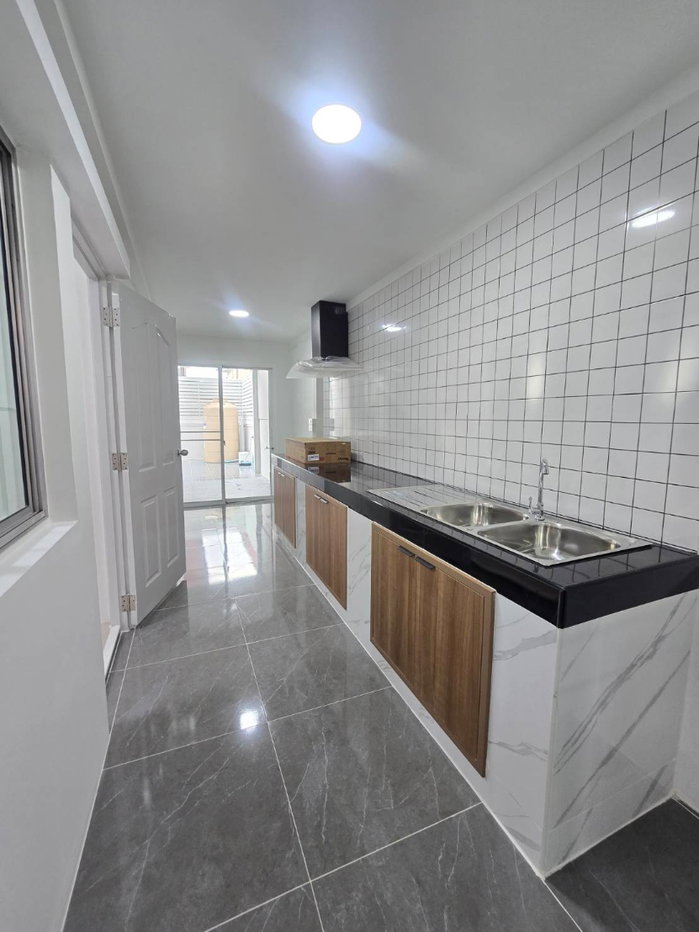 รูป บ้านเดี่ยว2ชั้น ตกแต่งรีโนเวทใหม่ เดินทางสะดวก พื้นที่กว้างขวาง หมู่บ้าน พฤกษาวิลเลจ 1 ลำลูกกา คลอง5 บึงคำพร้อย ปทุมธานี  - รูปที่ 23/31