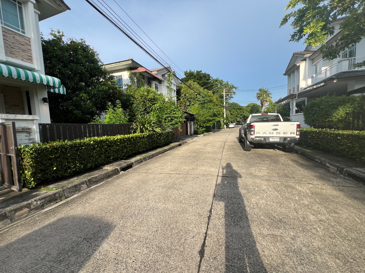 รูป 🏡 ขายบ้านเดี่ยว 2 ชั้น หมู่บ้านมัณฑนา พระราม 9 – ศรีนครินทร์ บ้านสวย พร้อมอยู่ เฟอร์ฯ และเครื่องใช้ไฟฟ้าครบ ทำเลศักยภาพ ใกล้รถไฟฟ้าสายสีส้ม - รูปที่ 37/38