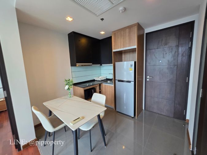 To be the neighbor of Siam Paragon commercial & business corridor, 1 Bed private lift fitted unit for rent in WISH Signature Midtown Siam