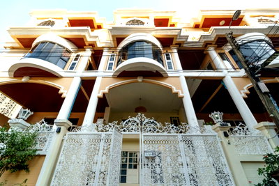 โฮมออฟฟิศให้เช่า : Luxury Townhome 5 ชั้น | ทองหล่อ ซอย 25 | 400 ตร.ม. 90,000/เดือน