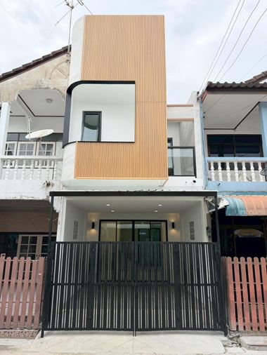 CS501 🏠 Phiphonpong Village, 2-story townhouses, now available for sale!