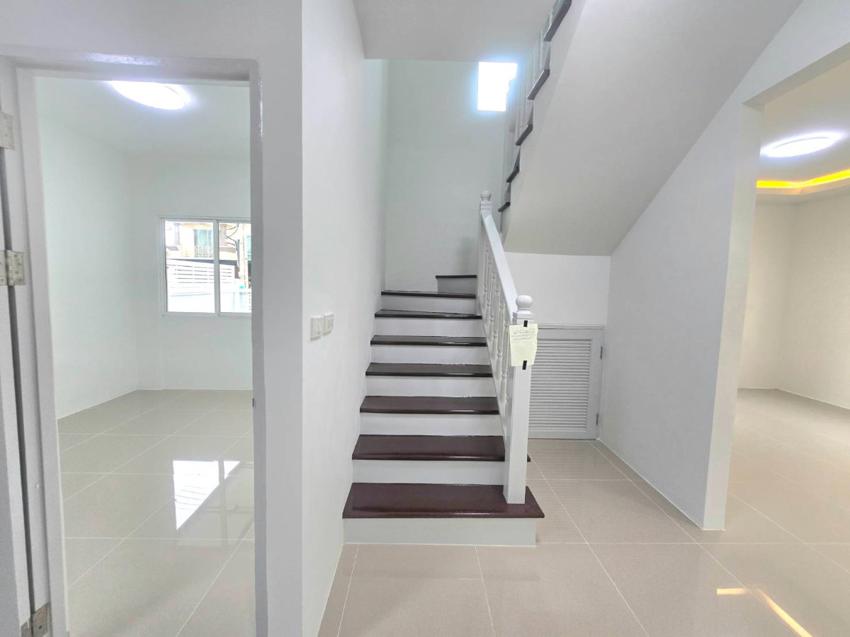 รูป บ้านเดี่ยว2ชั้น ตกแต่งรีโนเวทใหม่ เดินทางสะดวก พื้นที่กว้างขวาง หมู่บ้าน พฤกษาวิลเลจ 1 ลำลูกกา คลอง5 บึงคำพร้อย ปทุมธานี  - รูปที่ 25/31