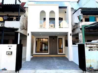 ทาวน์โฮม เดอะ พาซิโอ พาร์ค กาญจนาภิเษก : CS502 🏠 หมู่บ้านเมืองเพชรวิลเลจ ทาวน์เฮาส์  2 ชั้น  ถนนสวนผัก ซอยทุ่งมังกร 10 ราคาถูกสุดในย่าน