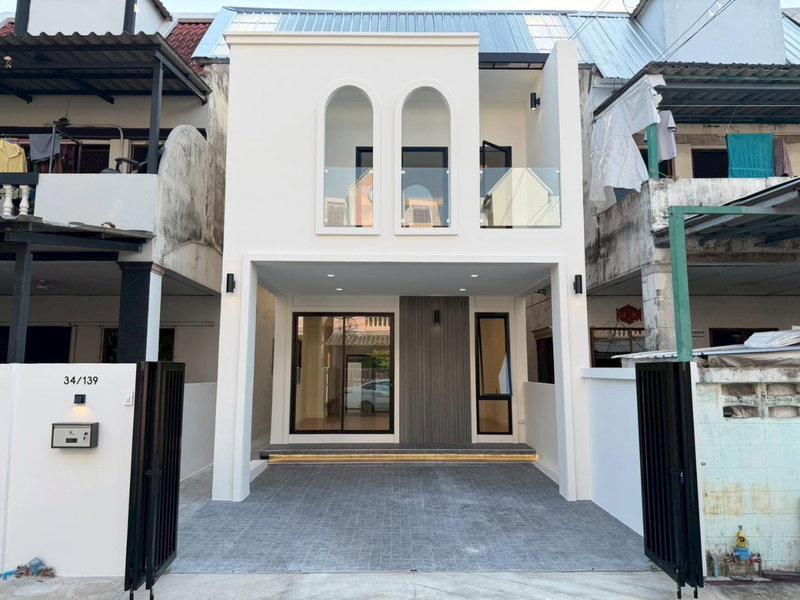 ขายทาวน์โฮม : CS502 🏠 หมู่บ้านเมืองเพชรวิลเลจ ทาวน์เฮาส์  2 ชั้น  ถนนสวนผัก ซอยทุ่งมังกร 10 ราคาถูกสุดในย่าน