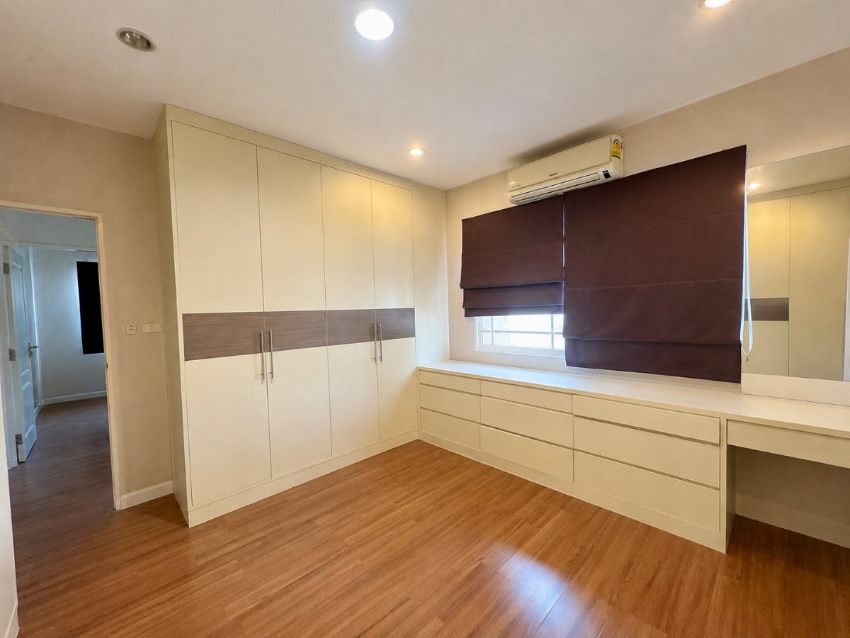 รูป 🏡 ขายบ้านเดี่ยว 2 ชั้น หมู่บ้านมัณฑนา พระราม 9 – ศรีนครินทร์ บ้านสวย พร้อมอยู่ เฟอร์ฯ และเครื่องใช้ไฟฟ้าครบ ทำเลศักยภาพ ใกล้รถไฟฟ้าสายสีส้ม - รูปที่ 27/38