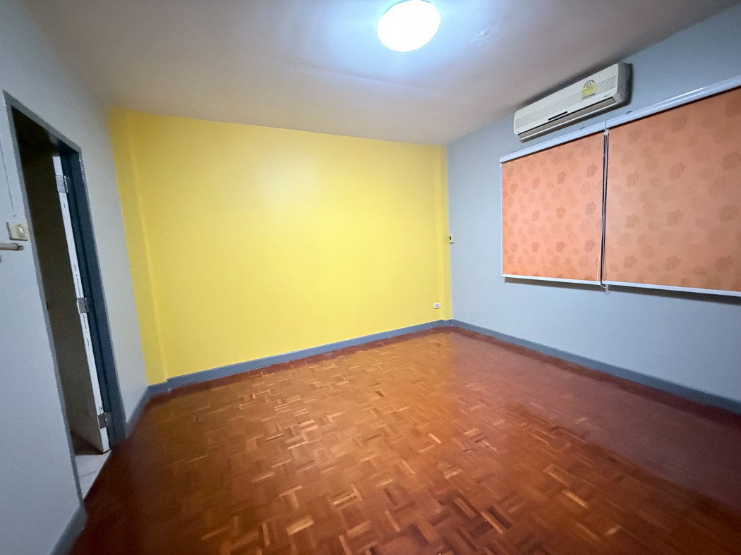 รูป ขายด่วน ทาวน์โฮมออฟฟิศ 4 ชั้น ลาดพร้าว64 ราคา 3.69 ล้าน เท่านั้น - รูปที่ 6/12