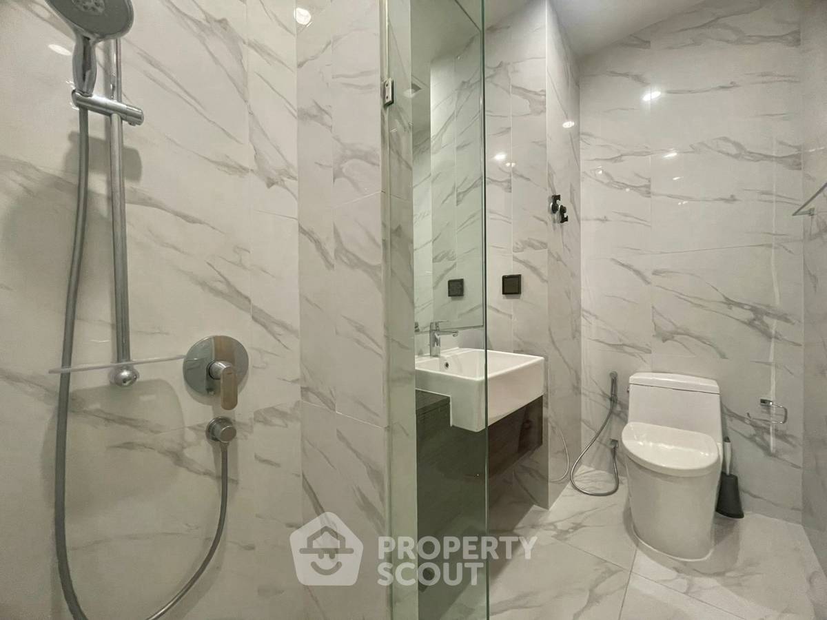 รูป คอนโด 1-ห้องนอน ที่ โนเบิล บีอี ไนน์ทีน สุขุมวิท ใกล้ BTS นานา (ID 2920735) - รูปที่ 7/8