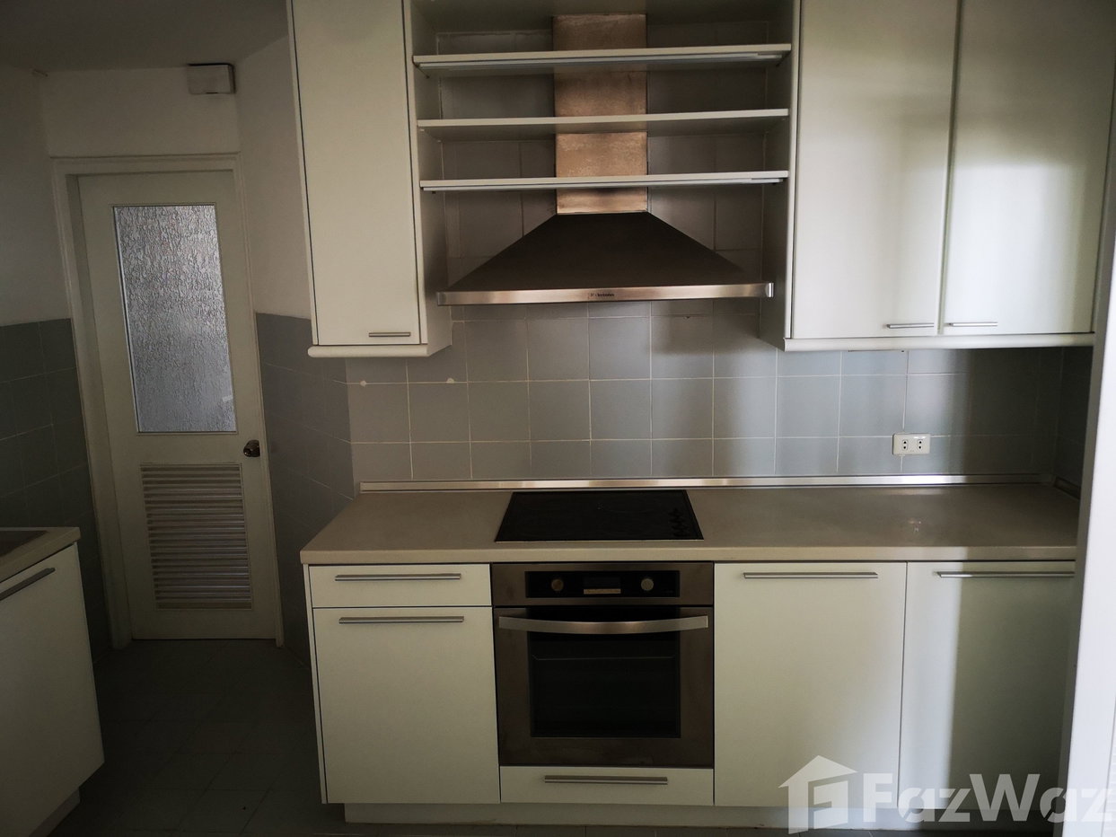 picture 2 Bedroom Condo for rent at Baan Yen Akard 1119102 - 9/12