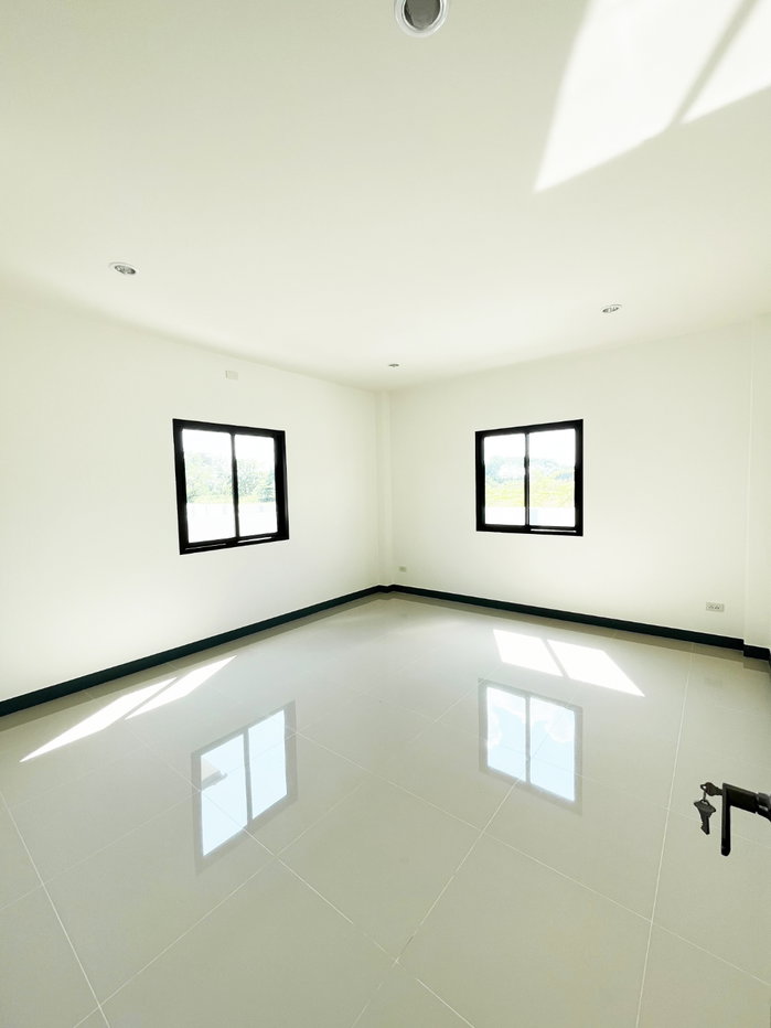 รูป ขายบ้านเดี่ยวสองชั้นบ้านนอกโครงการทำเลย่านเศรษฐกิจ ใกล้เมือง #CSS101669 - รูปที่ 11/36