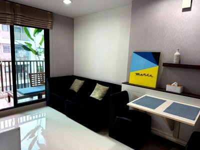 Condos for rent : Ready to move in. Newly renovated room near BTS Punnawithi, only 350 meters away. (Line ID: nokenos)
