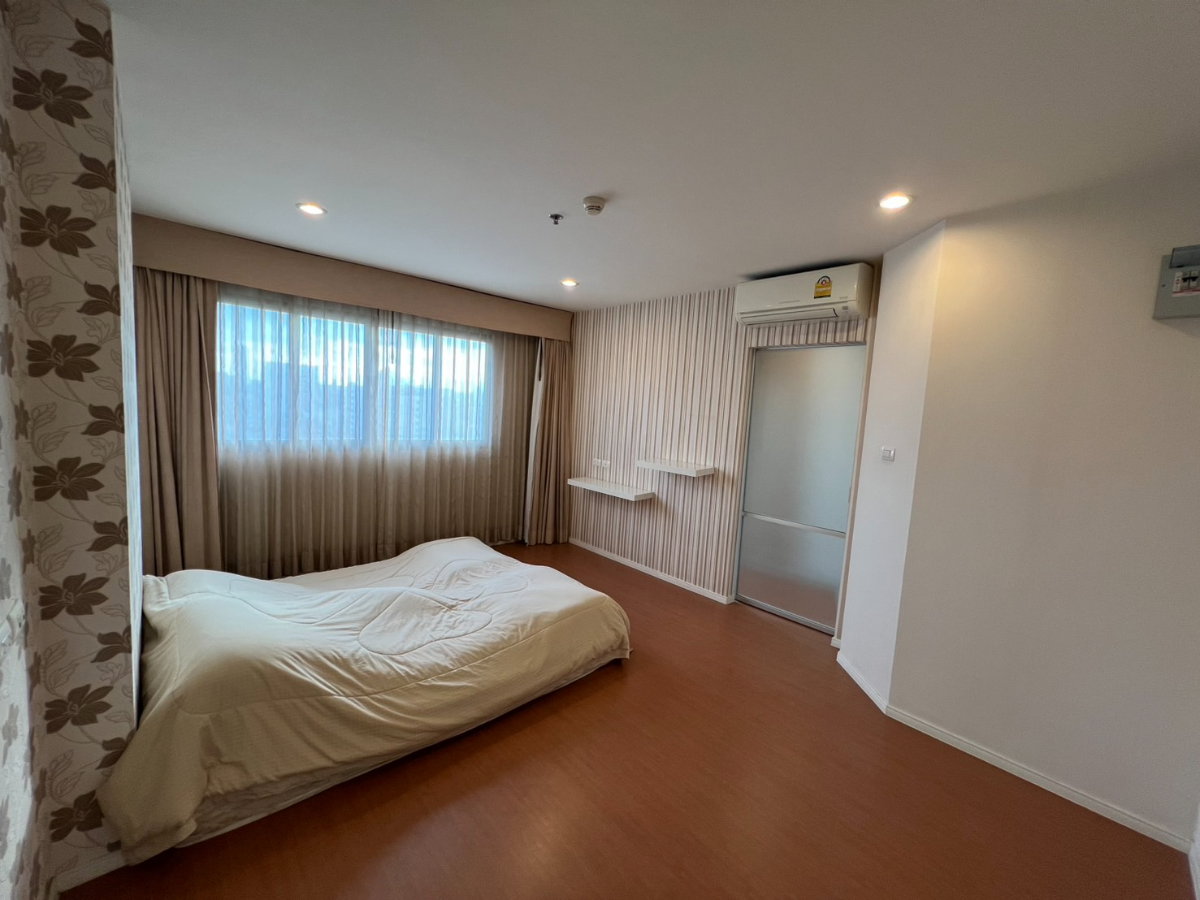 รูป ขายห้องใหญ่พิเศษ ลุมพินี คอนโดทาวน์ พัทยาเหนือ-สุขุมวิท ห้องเดียวในโครงการ - รูปที่ 1/10