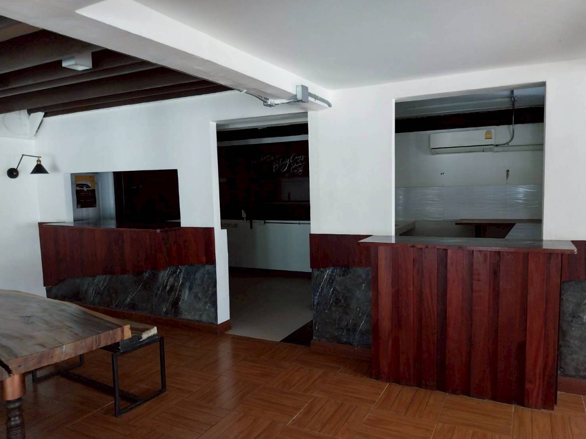รูป ให้เช่าพื้นที่ สุขุมวิท39 ขนาด 150 ตร.ม. เหมาะทำ Cafe' ร้านอาหาร (N.2150) - รูปที่ 13/17