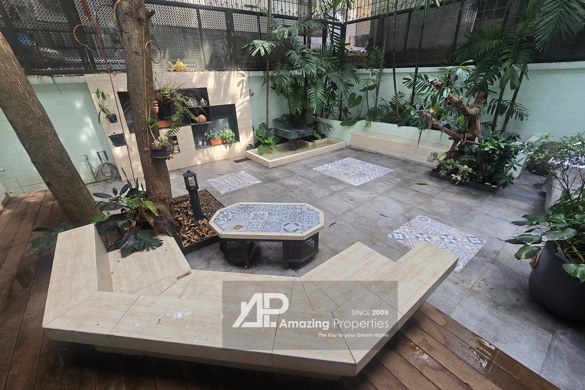 รูป ที่ดินพร้อมบ้าน 2 หลังขายในพระโขนง - รูปที่ 1/18