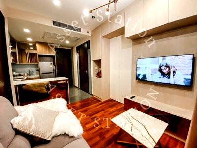 Condos for sale : Wish Signature Midtown Siam | 🚅 BTS Ratchathewi Station, near Siam Paragon, Siam Square, and Siam Center.