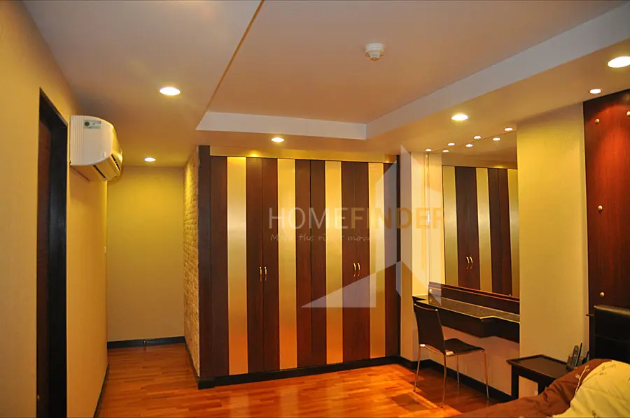 picture Avenue 61 2 bedrooms, for rent - 5/9