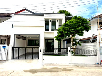 บ้านแฝด ม.ราชภัฏพระนคร : CS498 🏠 หมู่บ้านรัตนาวลัย  บ้านแฝด  2 ชั้น ถนนวิภาวดี-รังสิต ราคาดีหลังนี้เท่านั้น