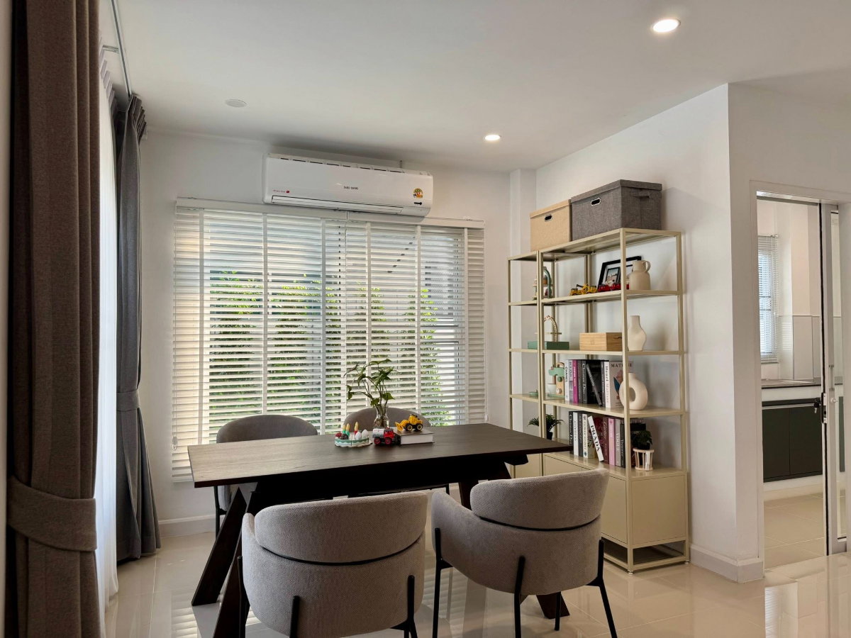 รูป ขายบ้านเดี่ยว 2 ชั้น   บ้านในโครงการทำเลย่านเศรษฐกิจ พร้อมคลับเฮ้าส์และสระว่ายน้ำ  ทำเลรร.นานาชาติ Mill Hil    #CSP100905 - รูปที่ 7/21