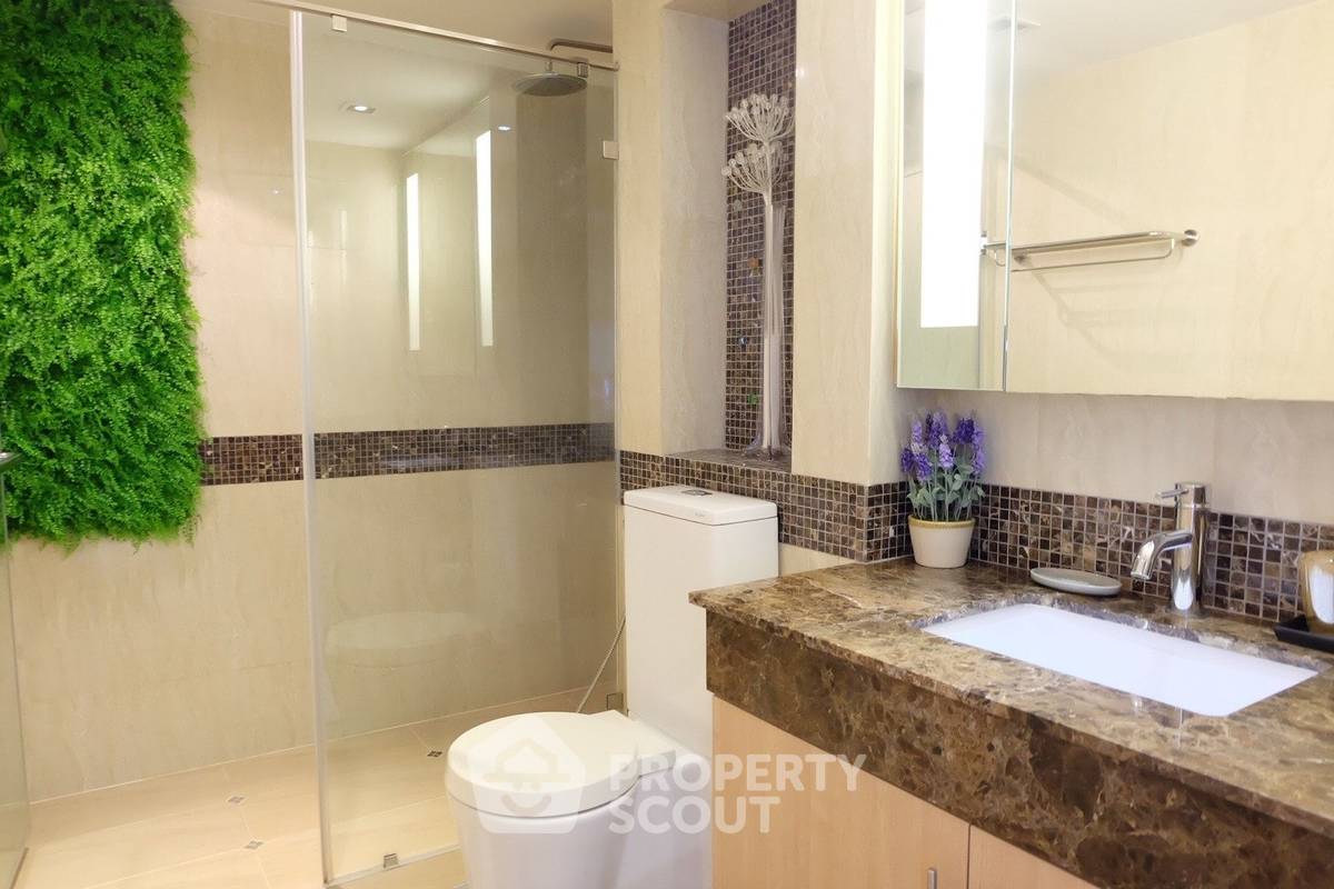 picture 1-BR Condo at The Cliff Pattaya close to Phratamnak (ID 997163) - 7/15