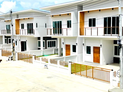 บ้านแฝด เชียงใหม่ : ขายบ้านเแฝดสองชั้น  ทำเลสารภี  ใกล้วิทยาลัย เทคนิคสารภี  !!!! ฟรีโอน #C6MG100532 