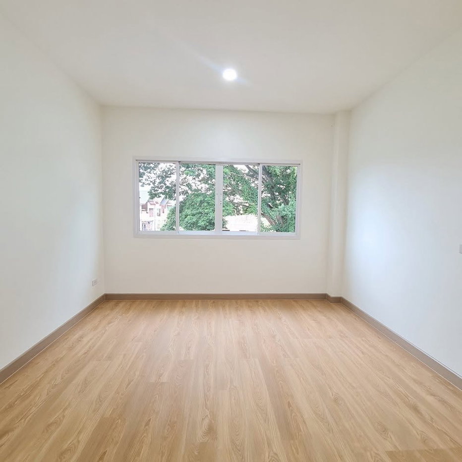 รูป ขาย บ้านเดี่ยวสองชั้น บ้านนอกโครงการทำเลเด่นใกล้ตลาด !!!! ฟรีโอน #CSS101821 - รูปที่ 11/16
