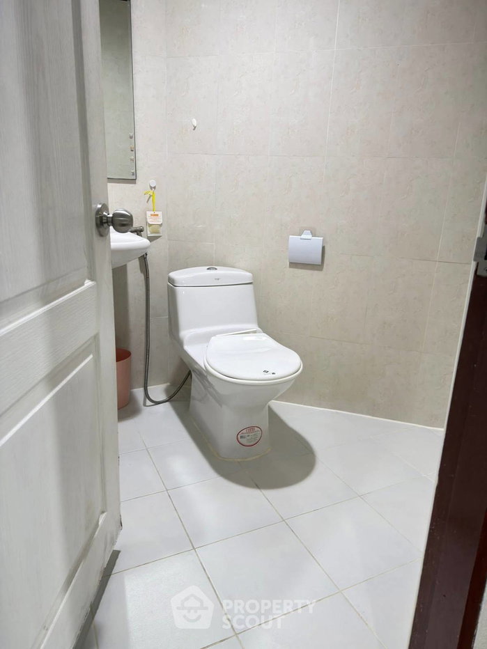 picture Pet-Friendly 2-BR 95 Sqm On 16th Floor, Wittayu Complex, BTS Phloen Chit (ID 2933019) - 12/20