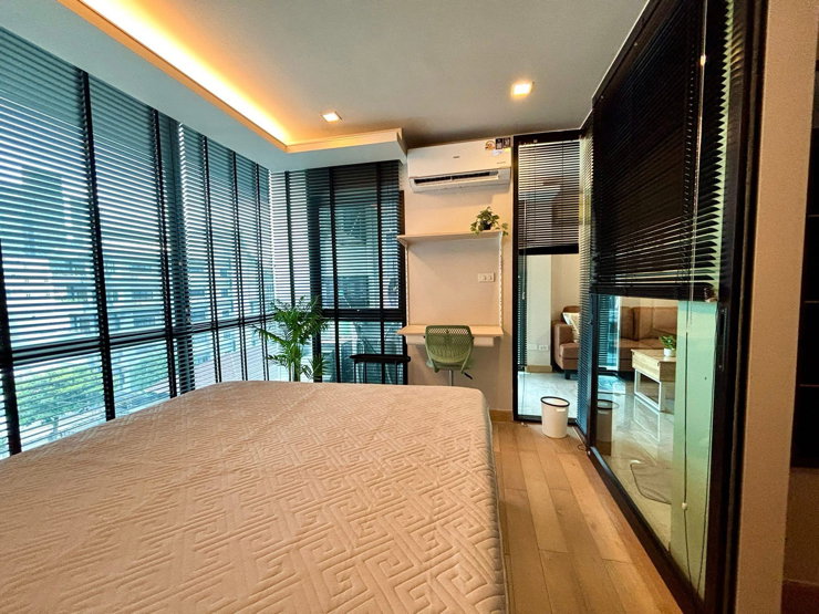 รูป S74 ให้เช่าคอนโด SOCIO Condo Ruamrudee2 (โซซิโอ คอนโด ร่วมฤดีซอย2) พร้อมเข้าอยู่ เฟอร์นิเจอร์ และ เครื่องใช้ไฟฟ้า ครบ - รูปที่ 2/28