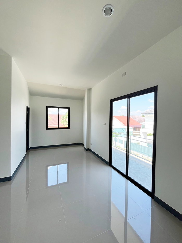 รูป ขายบ้านเดี่ยวสองชั้นบ้านนอกโครงการทำเลย่านเศรษฐกิจ ใกล้เมือง #CSS101669 - รูปที่ 23/36