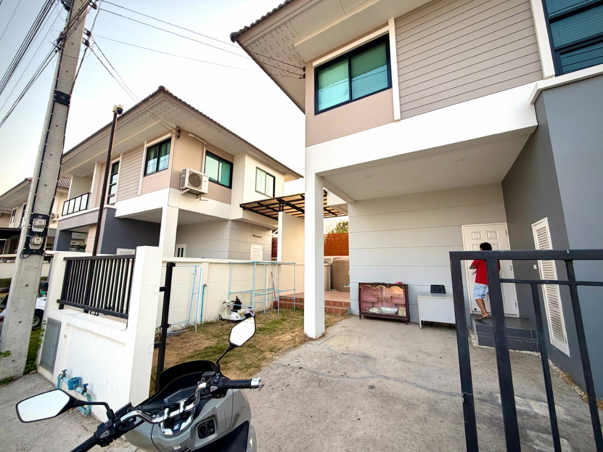 รูป 🏡 ขายบ้านแฝด (ฟังก์ชั่นเดี่ยว) 2 ชั้น ทำเลดีมาก บ้านธรรมชาติ รังสิต–คลอง 8   เลขที่ 84/3 - รูปที่ 2/20