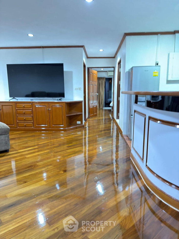 picture Pet-Friendly 2-BR 95 Sqm On 16th Floor, Wittayu Complex, BTS Phloen Chit (ID 2933019) - 6/20