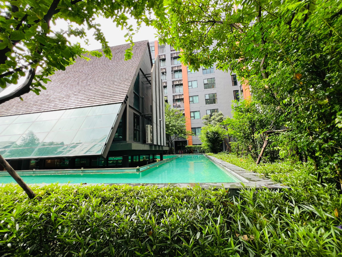 รูป ✅ให้เช่า escent ville วิวสระ ชั้น5 ,32ตรม 12,000บาท ☎️064-792-4426(เบญ) - รูปที่ 23/26