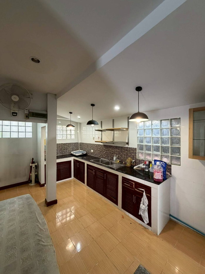 รูป [ขาย] บ้านเดี่ยว 2 ชั้น หมู่บ้านมณีรินทร์  สภาพดี พร้อมเข้าอยู่! - รูปที่ 12/35