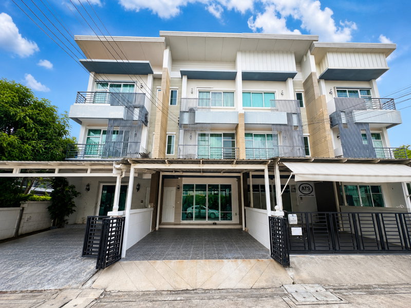 ขายทาวน์โฮม : ขายทาวน์โฮม 3 ชั้น Town Avenue พระราม 9 โดยแสนสิริ บ้านสวยพร้อมอยู่ ขายพร้อมเฟอร์นิเจอร์ ทำเลกรุงเทพกรีฑา 7 ใกล้โรงเรียนนานาชาติ