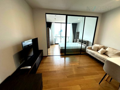 Condos for rent : 📌 For Rent Condo NOBLE REVO SILOM Building 1, Floor 19,1 bed room, Room size 34 sqm