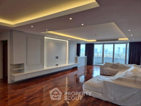 4-BR Condo at La Cascade Condominium near BTS Ekkamai (ID 2920116)