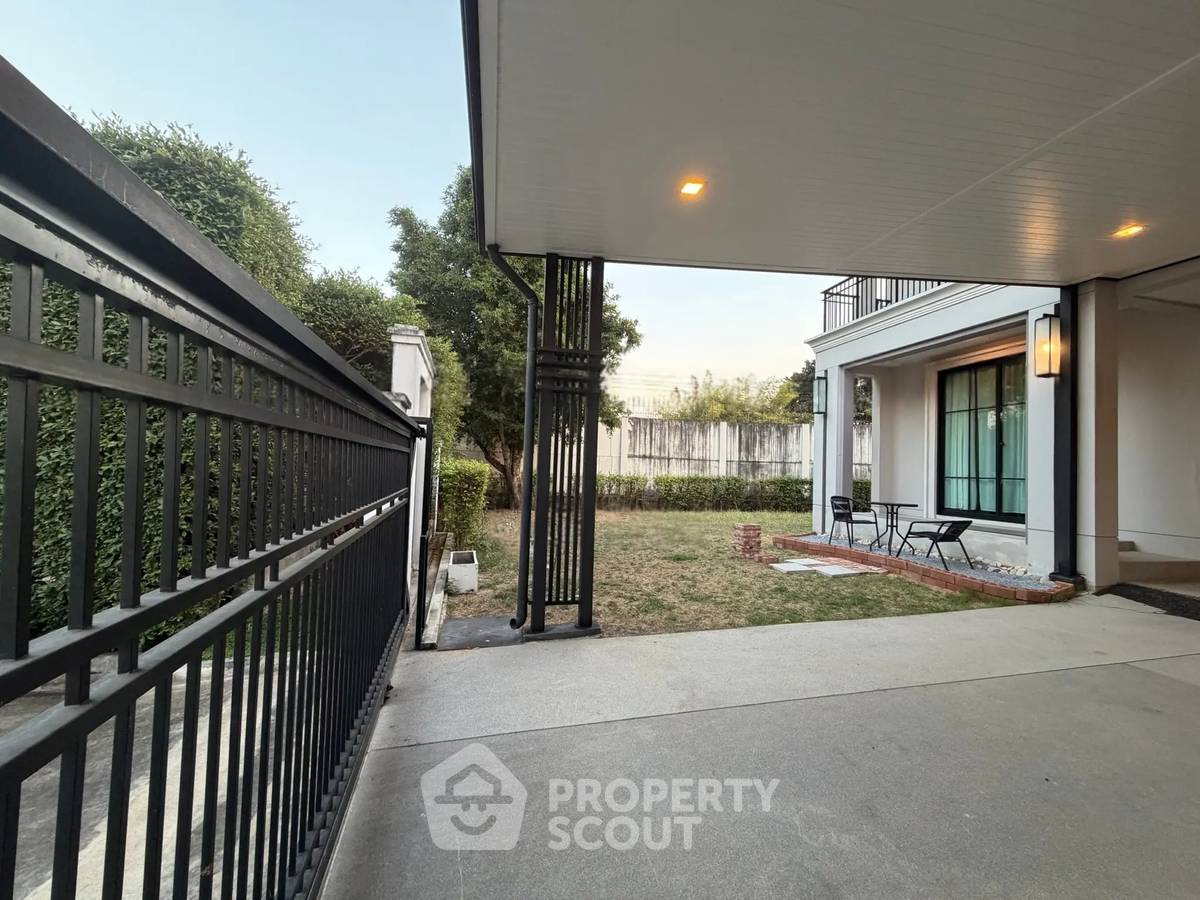 picture 4-BR House at Setthasiri Pattanakarn in Prawet (ID 2933689) - 2/28