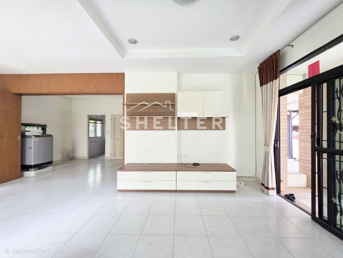 4-bed house for sale, 200 sqm, 53 sq wah, Setthasiri Wongwaen - Sukhaphiban 2