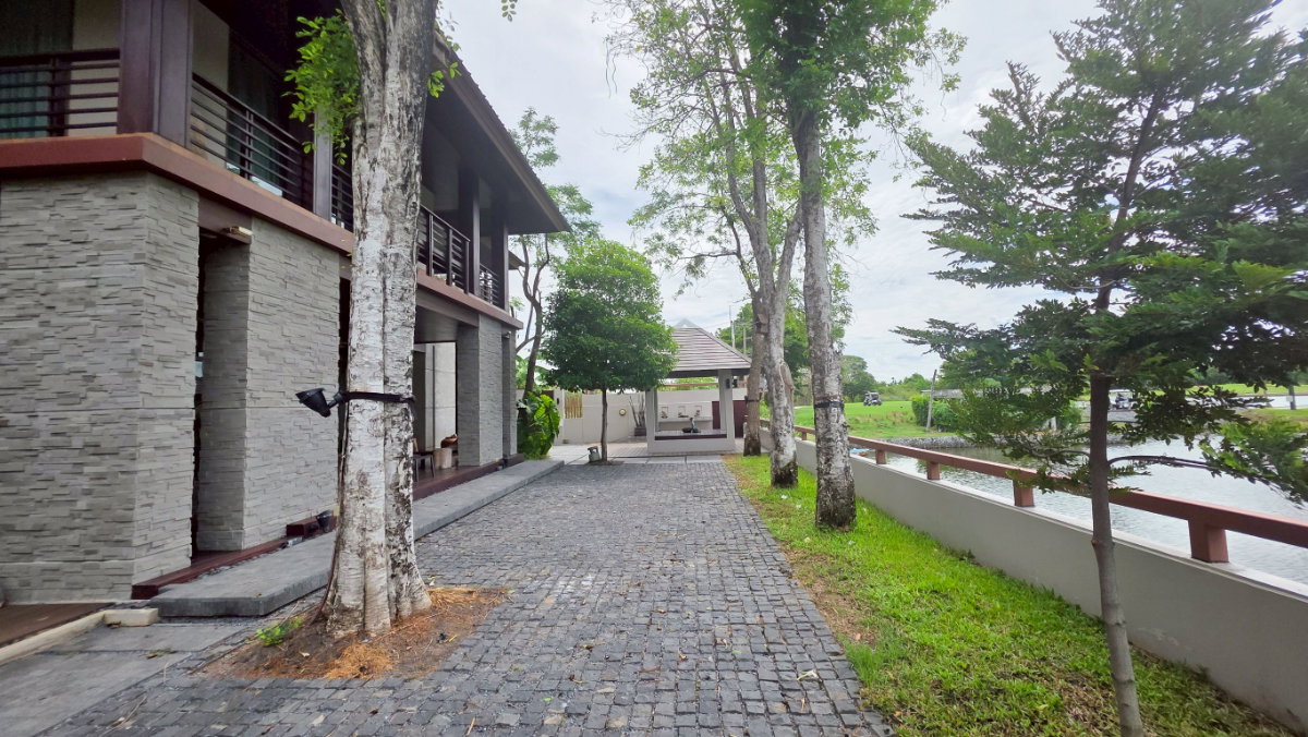 รูป ขายบ้านกึ่งรีสอร์ท อยู่ติดสนามกอล์ฟ โครงการกฤษดา ซิตี้ กอล์ฟ ฮิลล์(โครงการ 26) อ.นครชัยศรี จ.นครปฐม - รูปที่ 44/50
