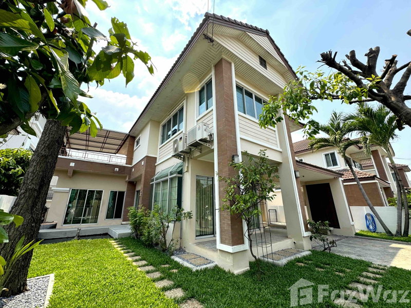 บ้านเดี่ยวให้เช่า : บ้านเดี่ยวให้เช่า 4 ห้องนอน ในโครงการ สัมมากร รามคำแหง 112 2664702