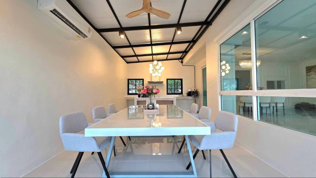 รูป Habitia Motif ฮาบิเทีย โมทิฟ บ้านเดี่ยวหลังใหญ่ กว้างมาก แต่งใหม่ มีสระว่ายน้ำ เฟอร์นิเจอร์สวยพร้อมอยู่ - รูปที่ 10/23