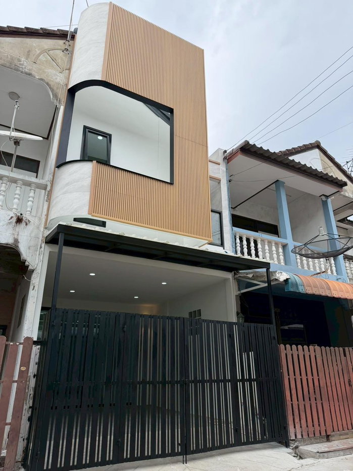 รูป หมู่บ้านพิพรพงษ์ ทาวน์เฮาส์ 2 ชั้น ถนนวิภาวดี-รังสิต ซอยวิภาวดี-รังสิต 84 ดอนเมือง รีโนเวทใหม่ ทำเลดี - รูปที่ 3/32