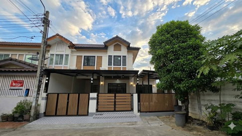 ขายทาวน์เฮาส์พฤกษาวิลล์ 33 ส้มเกลี้ยง 27 ตร.ว. หลังมุมมีศาลาสวนนอนล่าง ฟรีโอน