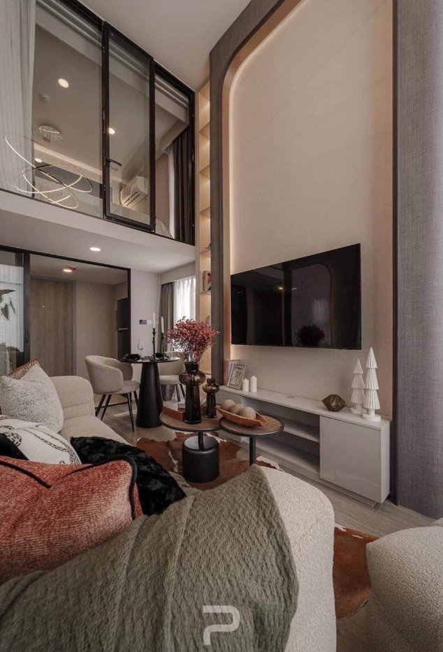 รูป ☘️📣ให้เช่า คอนโด โซโห แบงค็อก รัชดา        ว่างพร้อมเข้าอยู่ (Duplex 2ชั้น)  แต่งสวยครบครันกระเป๋าใบเดียวพร้อมเข้าอยู่ได้เลย☘️ - รูปที่ 12/15
