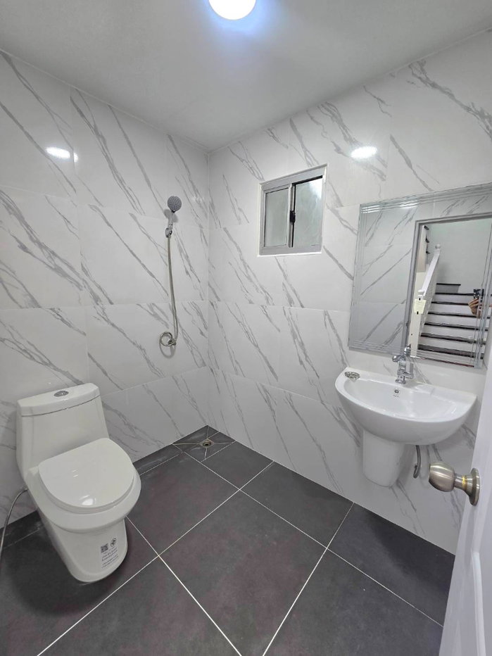 รูป บ้านเดี่ยว2ชั้น ตกแต่งรีโนเวทใหม่ เดินทางสะดวก พื้นที่กว้างขวาง หมู่บ้าน พฤกษาวิลเลจ 1 ลำลูกกา คลอง5 บึงคำพร้อย ปทุมธานี ทำเลดี ราคาถูก - รูปที่ 24/32