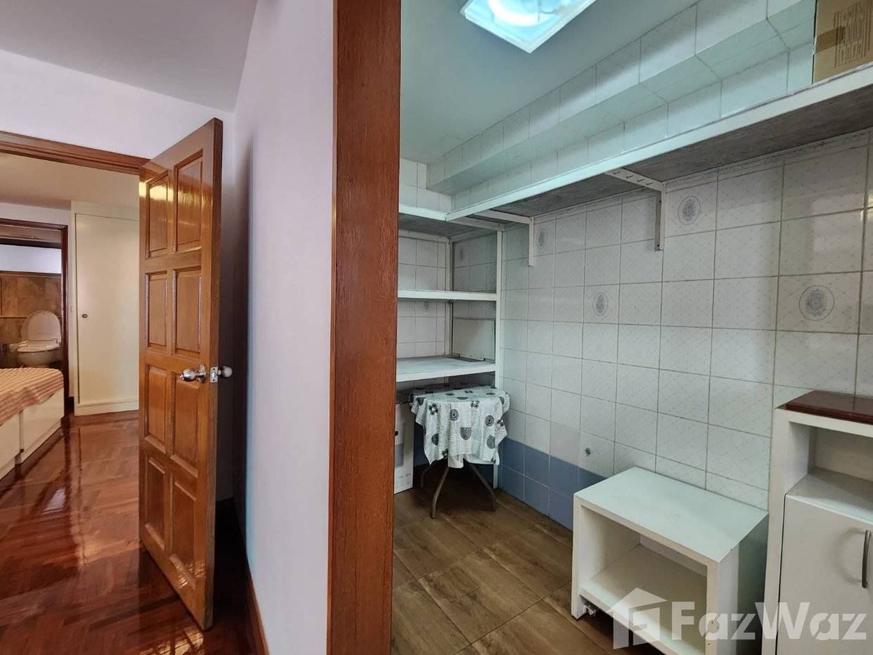 picture Fully furnished 2bed 2bath with unblocked view 1728402 - 9/24