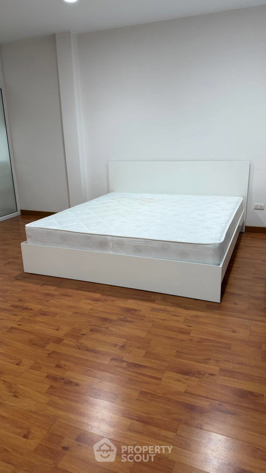 รูป ทาวน์เฮ้าส์ 3-ห้องนอน ที่ บ้านกลางเมือง เอสเซ้นส์ อ่อนนุช – วงแหวน ใกล้ ท่าอากาศยานสุวรรณภูมิ (ID 2534687) - รูปที่ 14/15