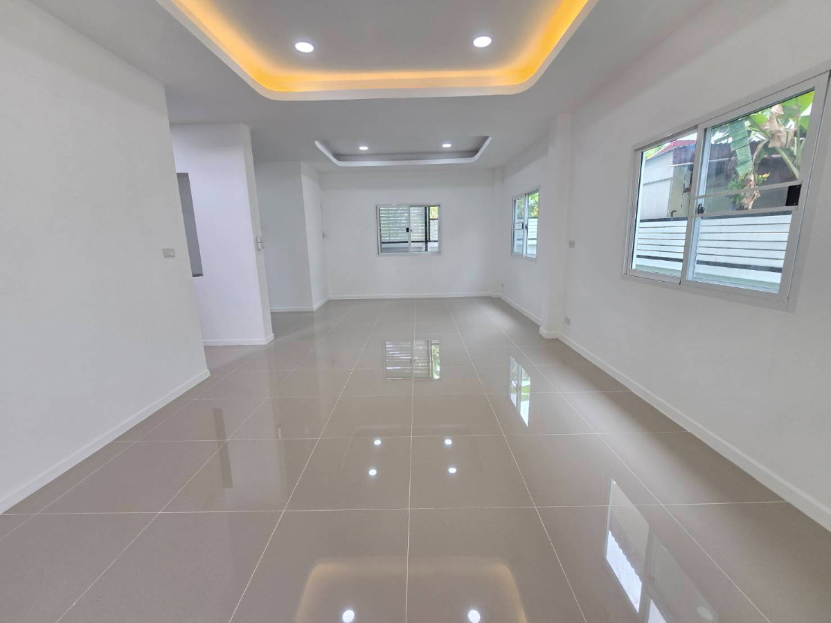 รูป บ้านเดี่ยวหลังใหญ่ รีโนเวทใหม่ ทำเลดี ม.เมลาวิลล์ คลอง2 ลำลูกกา11 ซ.เสมาฟ้าคราม ประชาธิปัตย์ ธัญบุรี ปทุมธานี เดินทางสะดวก - รูปที่ 11/37