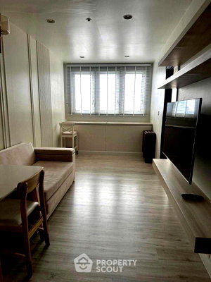 Condos for rent : 32nd-Floor 1-BR At XT Huaikhwang, 100m To MRT Huai Khwang (ID 2932036)