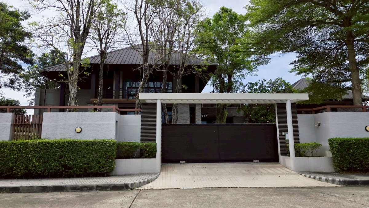 รูป ขายบ้านกึ่งรีสอร์ท อยู่ติดสนามกอล์ฟ โครงการกฤษดา ซิตี้ กอล์ฟ ฮิลล์(โครงการ 26) อ.นครชัยศรี จ.นครปฐม - รูปที่ 49/50